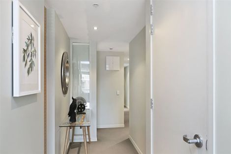 Photo of property in Portal Apartments, 6c/42 Cable Street, Te Aro, Wellington, 6011