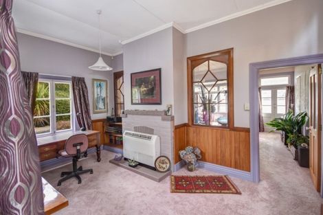 Photo of property in 6 Marion Street, Macandrew Bay, Dunedin, 9014