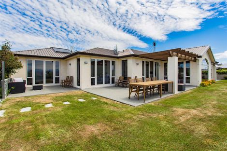 Photo of property in 2 Sams Place, Lake Tekapo, 7999