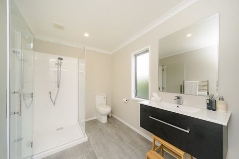 Photo of property in 15 Highland View Drive, Tokomaru, Palmerston North, 4474