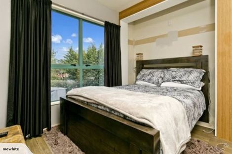 Photo of property in 16 Bluebird Crescent, Unsworth Heights, Auckland, 0632