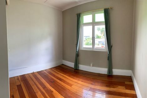 Photo of property in 256 Meola Road, Point Chevalier, Auckland, 1022