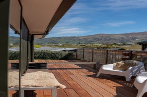 Photo of property in 17 Tuke Lane, Wanaka, 9305