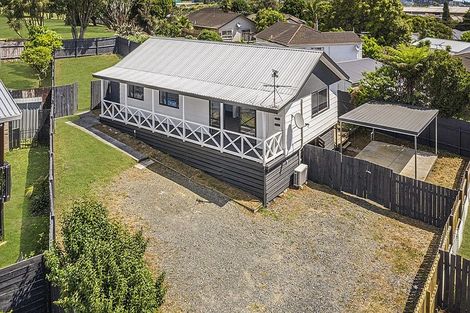 Photo of property in 4 Inca Place, Red Hill, Papakura, 2110