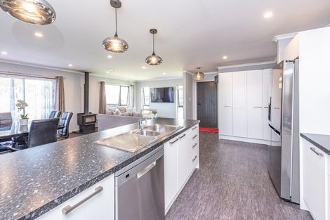 Photo of property in 19 Poynter Place, Gonville, Whanganui, 4501