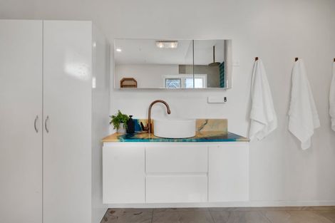 Photo of property in 7 Upjohn Street, Brooklands, New Plymouth, 4310