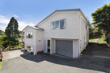 Photo of property in 1/28a Tamahere Drive, Glenfield, Auckland, 0629