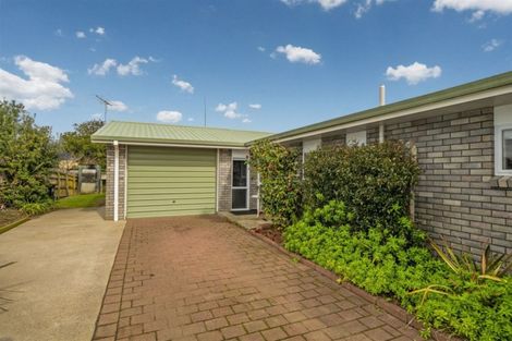 Photo of property in 6 Whitby Avenue, Whitianga, 3510