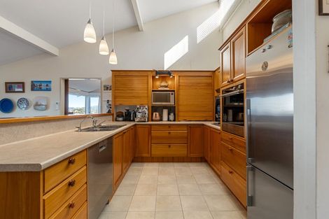 Photo of property in 13 Kabul Street, Khandallah, Wellington, 6035