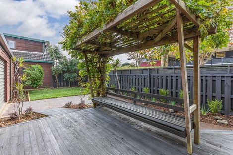 Photo of property in 2/38 Dominion Street, Takapuna, Auckland, 0622