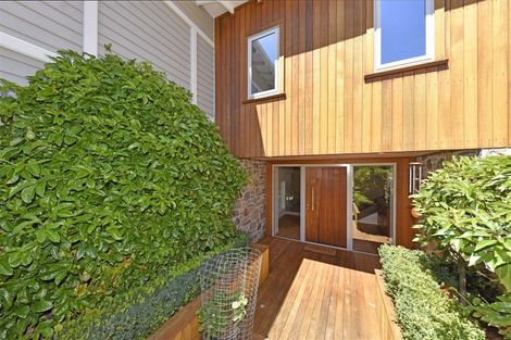 Photo of property in 2 Challenger Lane, Redcliffs, Christchurch, 8081