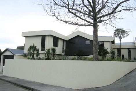 Photo of property in 112 Clifton Terrace, Fitzherbert, Palmerston North, 4410