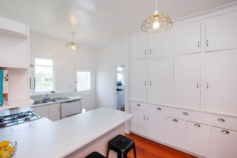 Photo of property in 38 Rongopai Street, Palmerston North, 4414