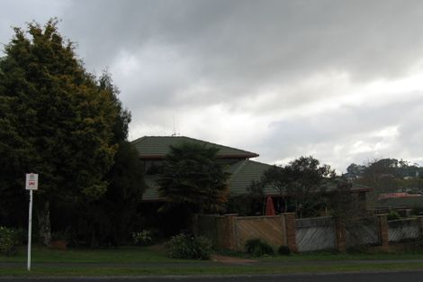 Photo of property in 56 Poaka Avenue, Dinsdale, Hamilton, 3204