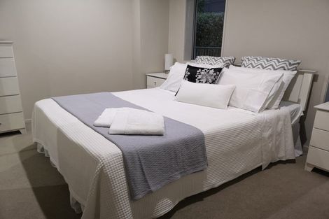 Photo of property in Shoal Haven Apartments, 106c/130 Anzac Street, Takapuna, Auckland, 0622