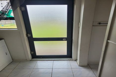 Photo of property in 43 Rathgar Road, Henderson, Auckland, 0610