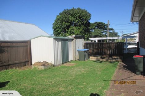 Photo of property in 1/3a Huapai Street, Onehunga, Auckland, 1061