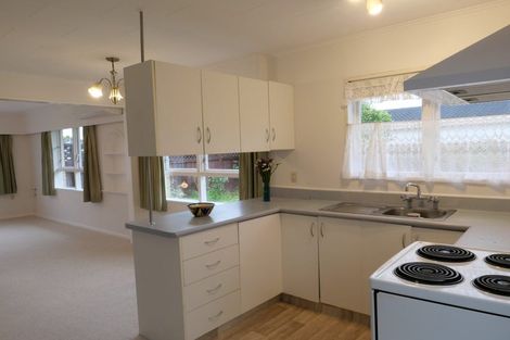 Photo of property in 2 Princeton Road, Raumati Beach, Paraparaumu, 5032