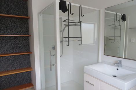 Photo of property in 3 Merrill Place, Birkdale, Auckland, 0626