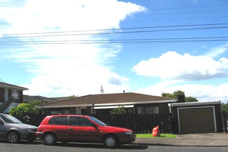 Photo of property in 2/26 Gordon Avenue, Milford, Auckland, 0620