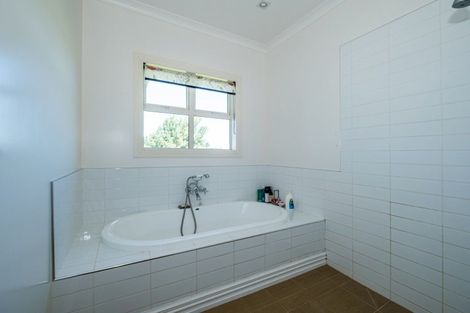 Photo of property in 61 Hekeao Road, Surrey Hills, Ashburton, 7778