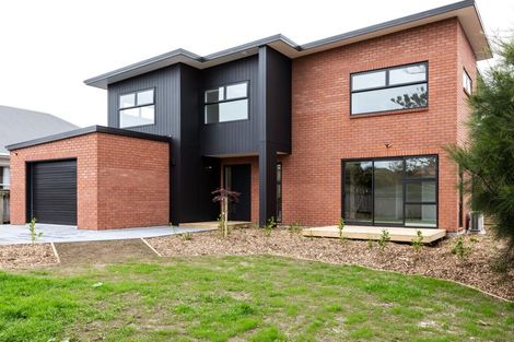 Photo of property in 6 Henui Street, Strandon, New Plymouth, 4312