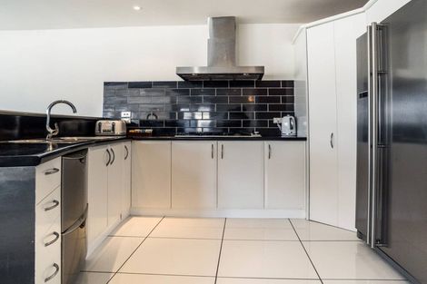 Photo of property in Maison Cabriole Building, 3/60 Courtenay Place, Te Aro, Wellington, 6011