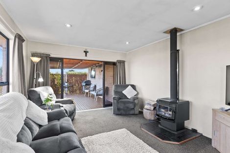 Photo of property in 37 Moffett Street, Islington, Christchurch, 8042