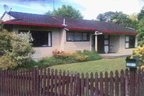 Photo of property in 2/205 Lake Road, Belmont, Auckland, 0622