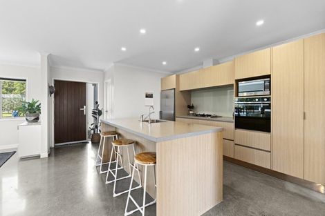 Photo of property in 5d Tui Grove, Oakura, 4314