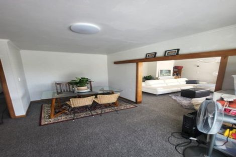 Photo of property in 35a Glenfern Road, Mellons Bay, Auckland, 2014