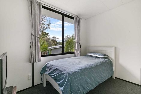 Photo of property in 2/18 Cypress Place, Sunnynook, Auckland, 0620