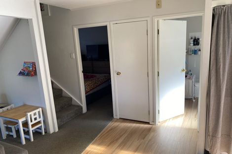 Photo of property in 13 Caspian Close, New Lynn, Auckland, 0600