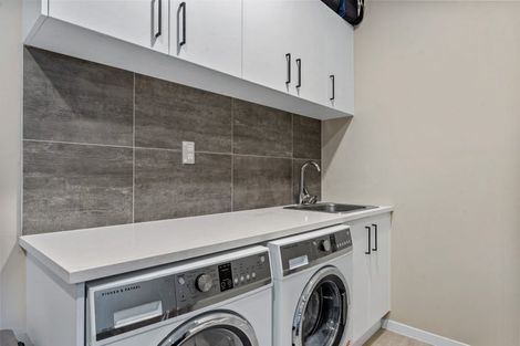 Photo of property in 63 Symes Drive, Red Beach, 0932