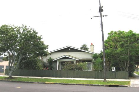 Photo of property in 38 Parr Road South, Point Chevalier, Auckland, 1025