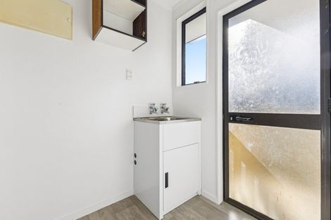 Photo of property in 1/49 Redcrest Avenue, Red Hill, Papakura, 2110