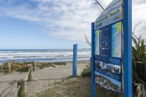 Photo of property in 1 Wellington Road, Paekakariki, 5034