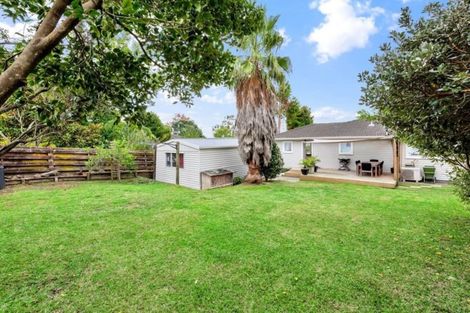 Photo of property in 4 Brunner Road, Glen Eden, Auckland, 0602
