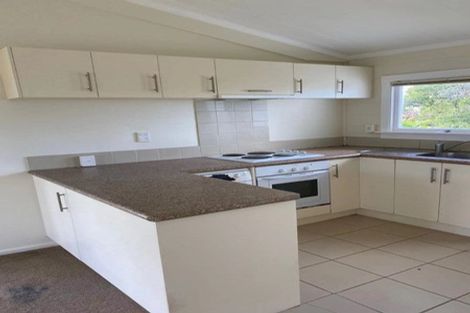 Photo of property in 41 Hobsonville Road, West Harbour, Auckland, 0618