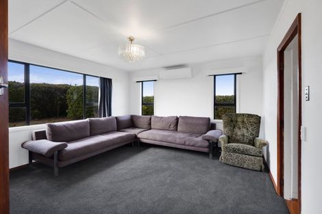 Photo of property in 4923 South Road, Opunake, 4681