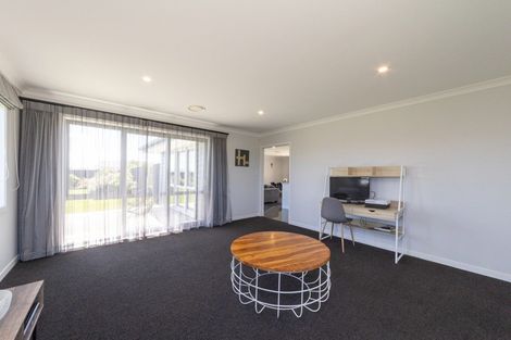 Photo of property in 96 Mount Taylor Drive, Feilding, 4775