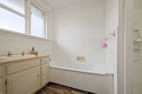 Photo of property in 39 Rountree Street, Upper Riccarton, Christchurch, 8041