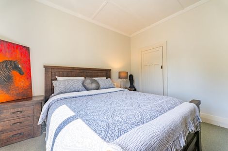 Photo of property in 8 London Street, Hampden, 9410