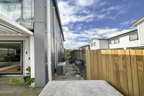 Photo of property in 94e Bay Street, Red Beach, 0932