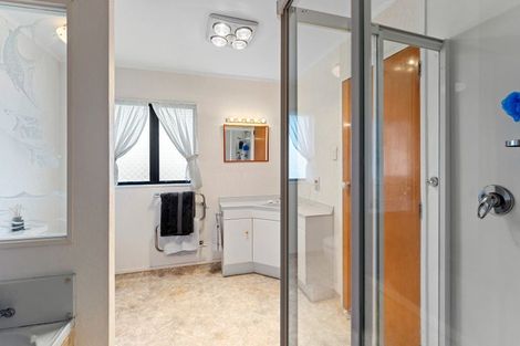 Photo of property in 36 Simcox Street, Otaki Beach, Otaki, 5512