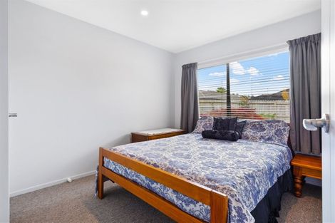 Photo of property in 68 South Kensington Way, Henderson, Auckland, 0612