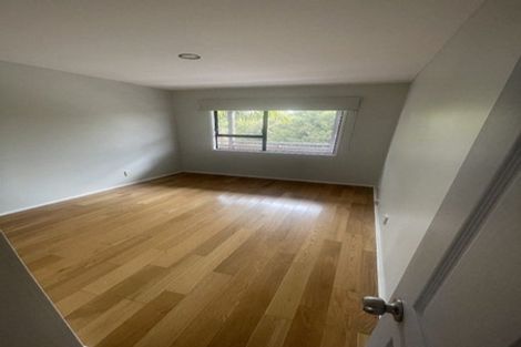 Photo of property in 4 Coubray Place, Botany Downs, Auckland, 2010