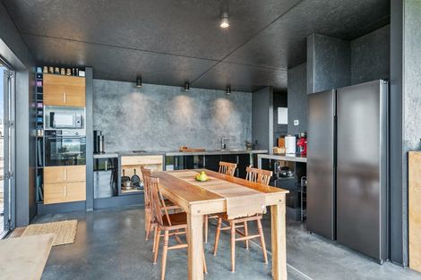 Photo of property in 49 Sandy Bay Farms Road, Matapouri, Whangarei, 0173