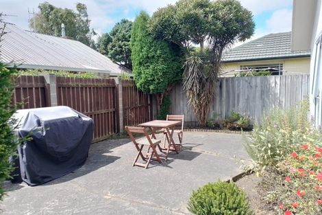Photo of property in 247a Avonhead Road, Avonhead, Christchurch, 8042