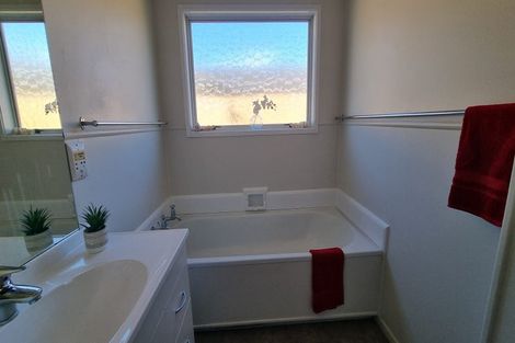 Photo of property in 42 Fifth Avenue, Enderley, Hamilton, 3214